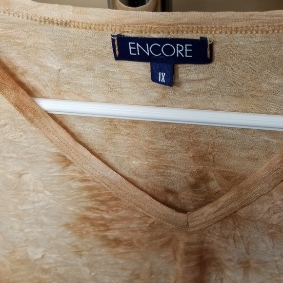 Encore Top - Picture 2 of 8